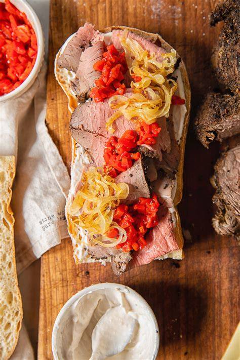 Roast beef sendvič s řeřichou a paprikou