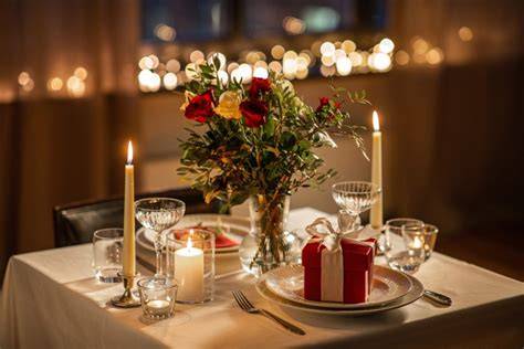 romanticky prostřený valentýnský stůl