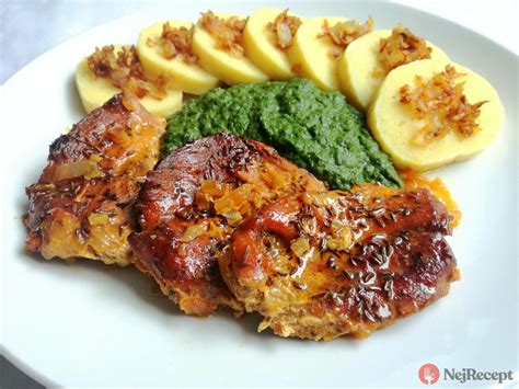 vepřová pečeně špenát houskový knedlík