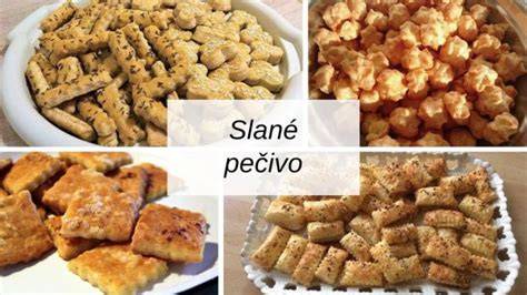 rozmanité slané pečivo na slavnostním stole