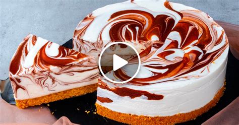 Nepečený dýňový cheesecake se sušenkovým korpusem