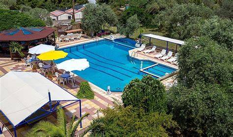 Hotel Astris Sun mezi olivovými háji