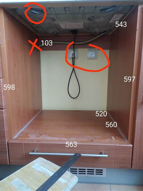 Zapojení vestavné trouby do zásuvky