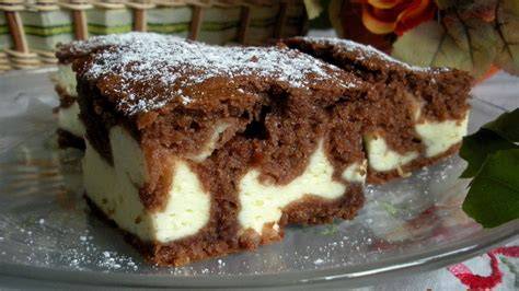 německý Käsekuchen s tvarohovou náplní